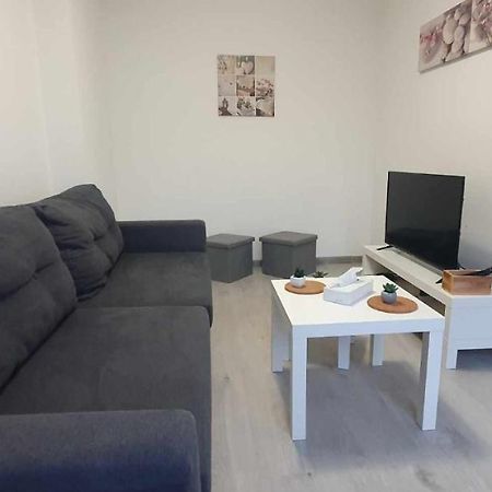 Maison A 500 M Du Lac Ardres Eksteriør billede